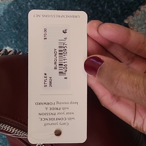 Burgundy handbag with silver hardware and chain - Picture 7 of 7